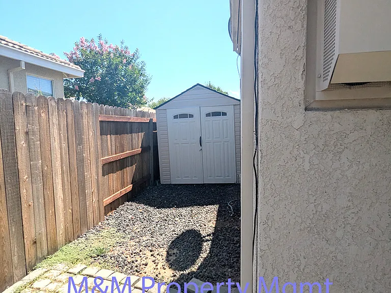 5042 Jurgenson Way — Photo 16