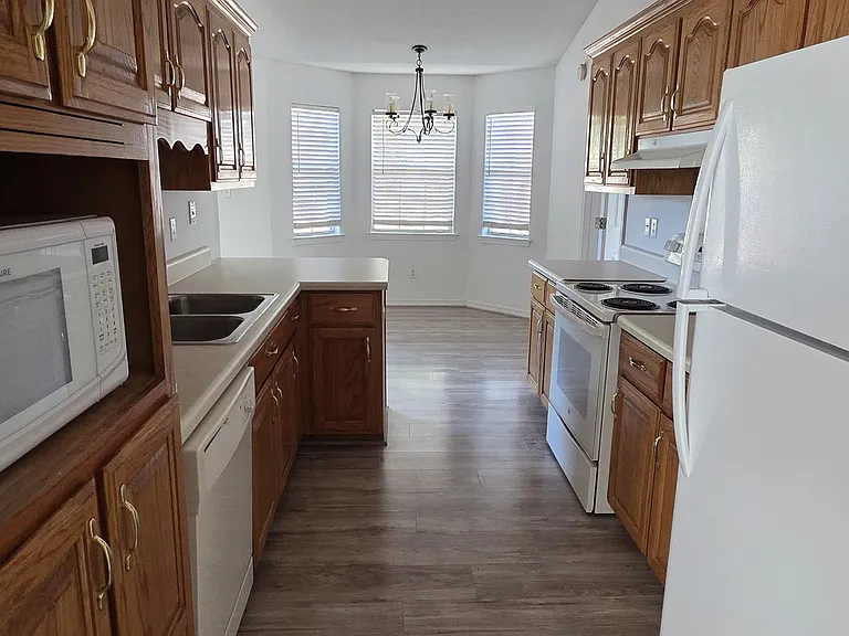 2678 Hidden Estates Cir — Photo 9