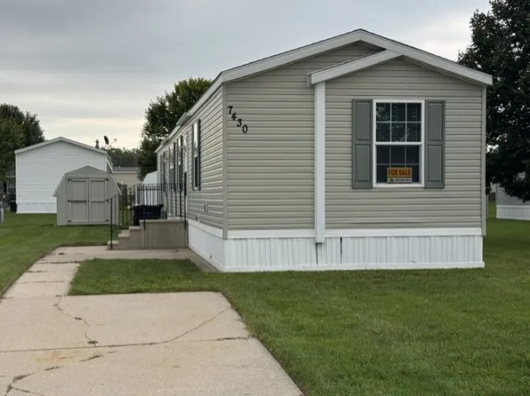 7430 Curry St SE #10, Caledonia, MI 49316