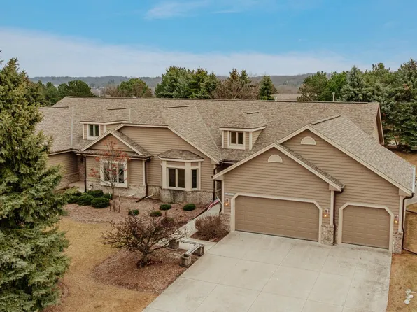 N19W28929 Golf RIDGE NORTH North, Pewaukee, WI 53072