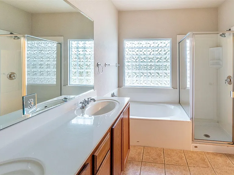 205 Arrowhead Trl — Photo 12