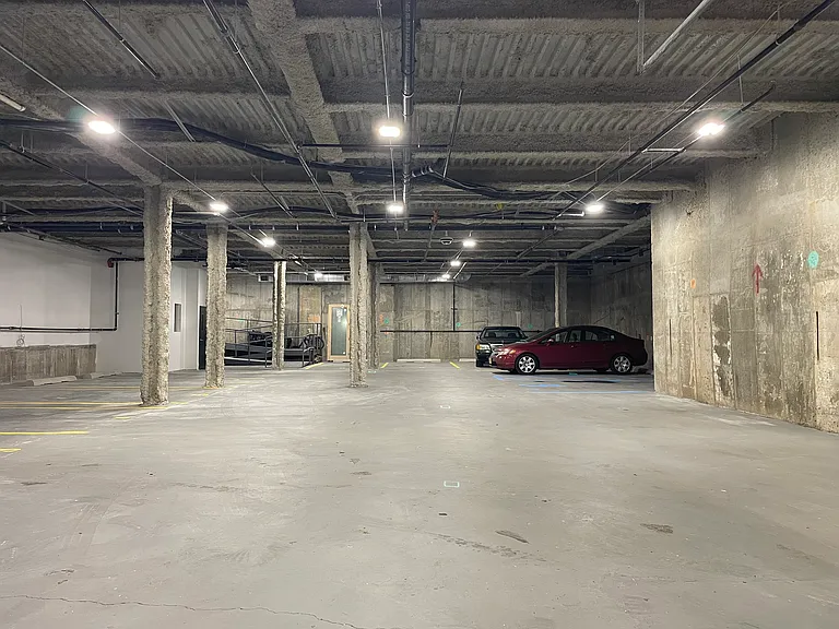 1233 Eastern Pkwy #3F — Photo 10