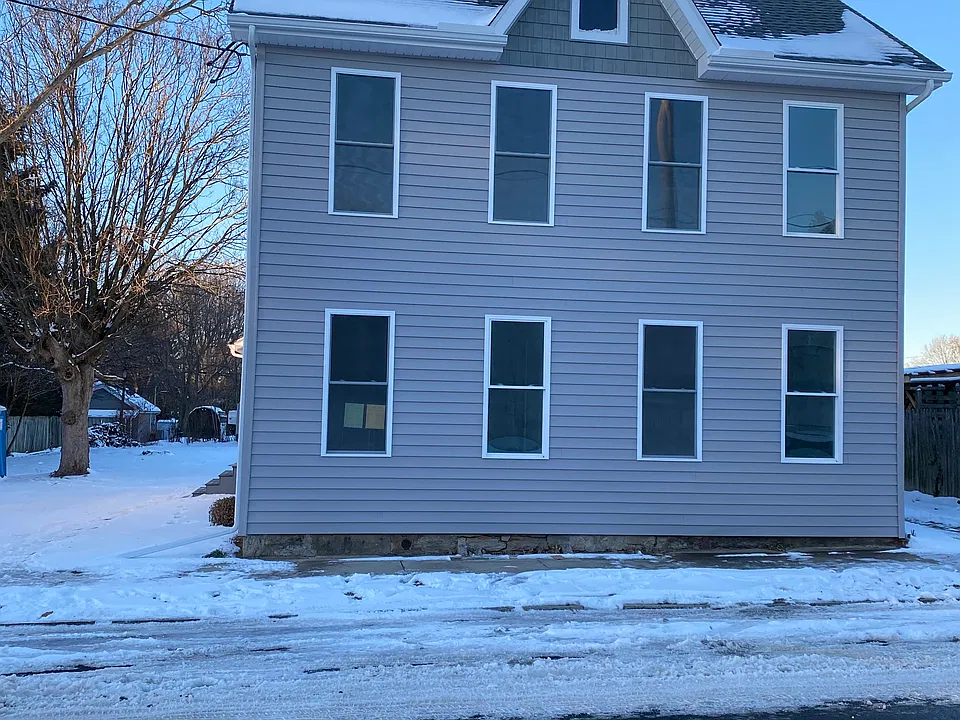 336 W Allen St