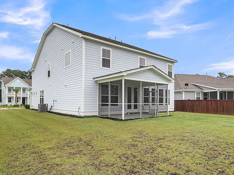 687 Black Pine Rd — Photo 6
