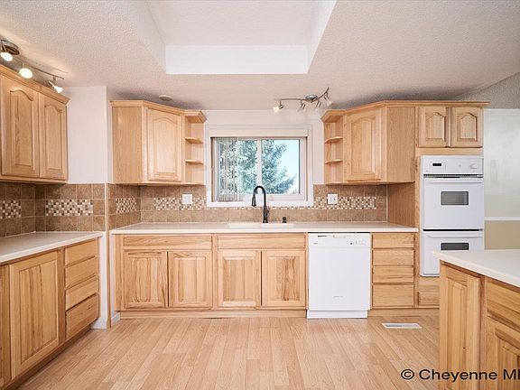 4th image of 2310 Milatzo Ave