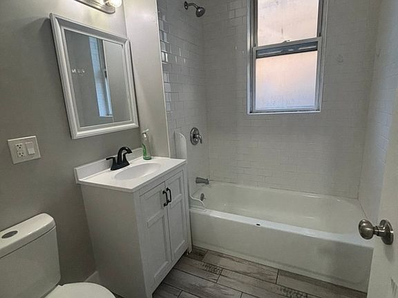 3rd image of 3848 W Hirsch St #11474354