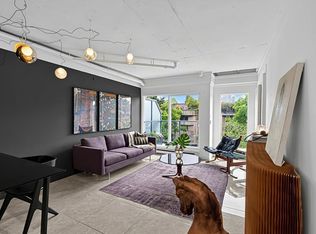 1355 W 4th Ave #7, Vancouver, BC V6H3Y8