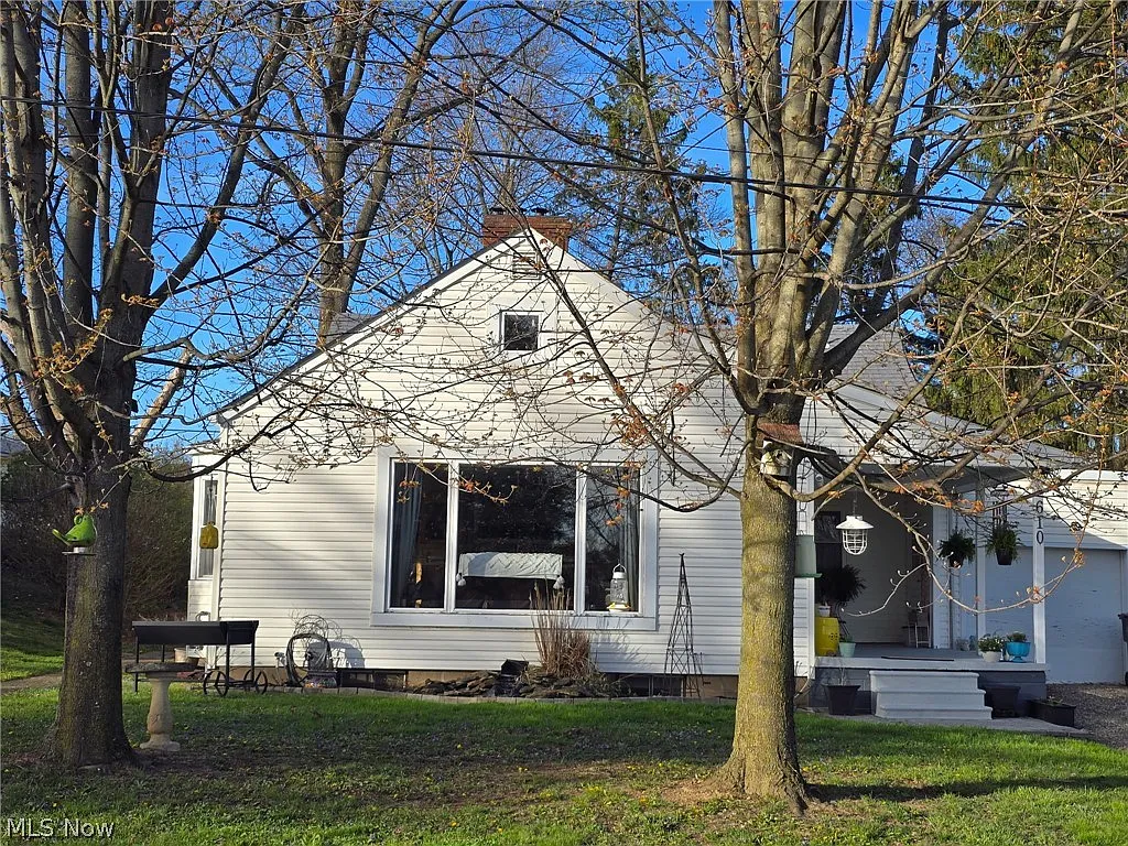 610 Peppard Ave photo 1
