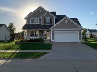 3608 Water Point Rd SW, Cedar Rapids, IA 52404