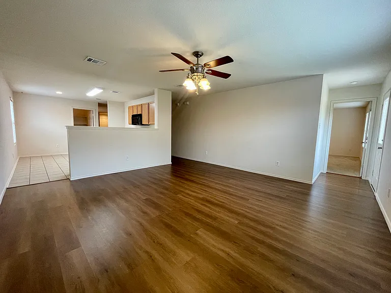 1445 Water Lily Dr — Photo 5