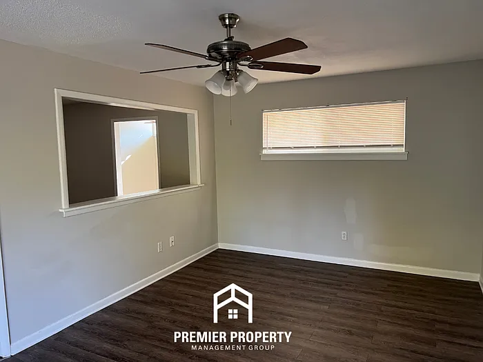 2322 Rodgers Dr NE — Photo 18