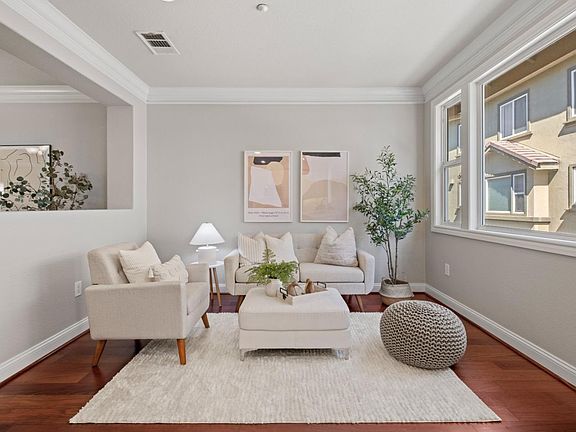 5th image of 1756 Ringwood Ave