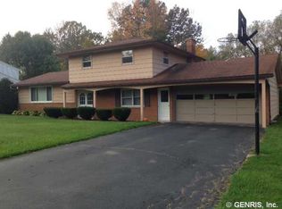 528 Bridgewood Dr, Rochester, NY 14612