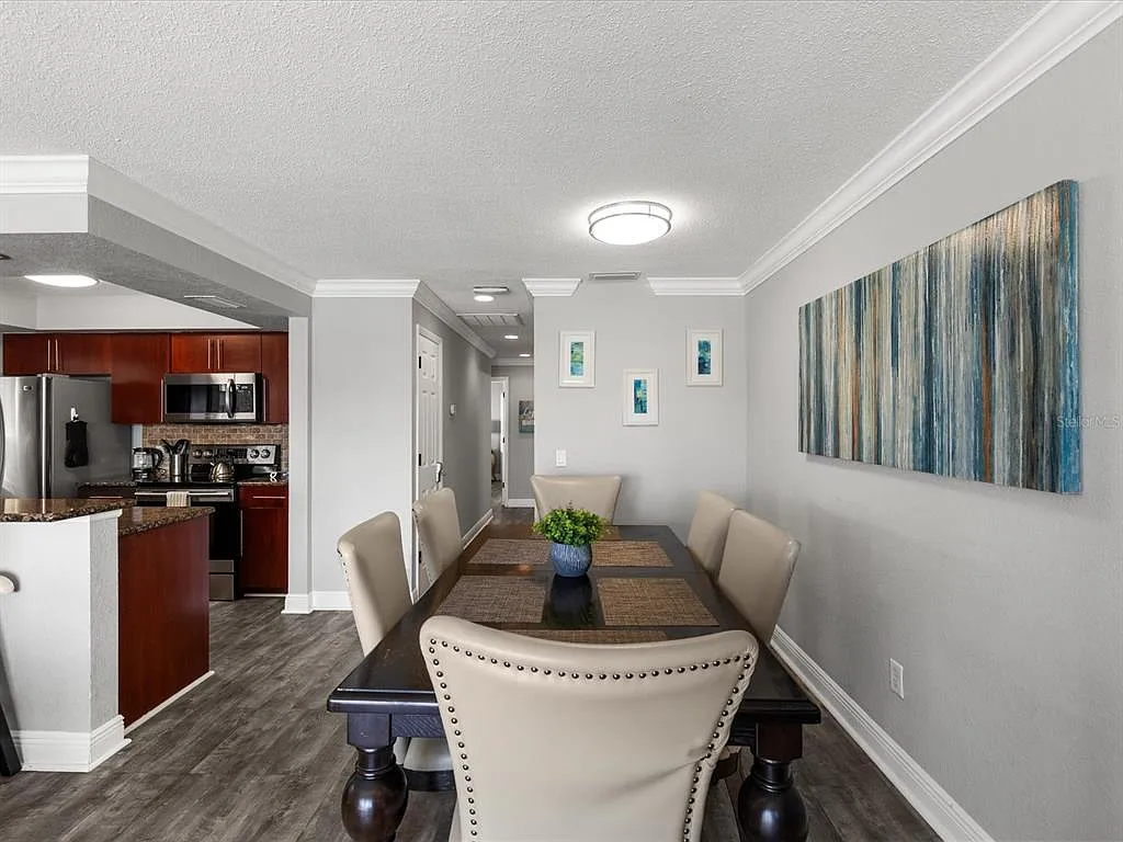 2 bed, 2.0 bath, 1430 sqft, $3,900 — Photo 3