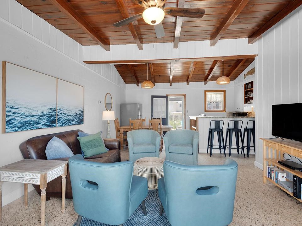 1st image of 303 Avenida 14