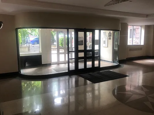 Rented by Strictly Realty Inc | media 27