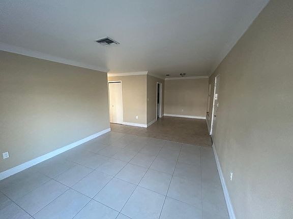 3rd image of 1830 Maravilla Ave APT 106