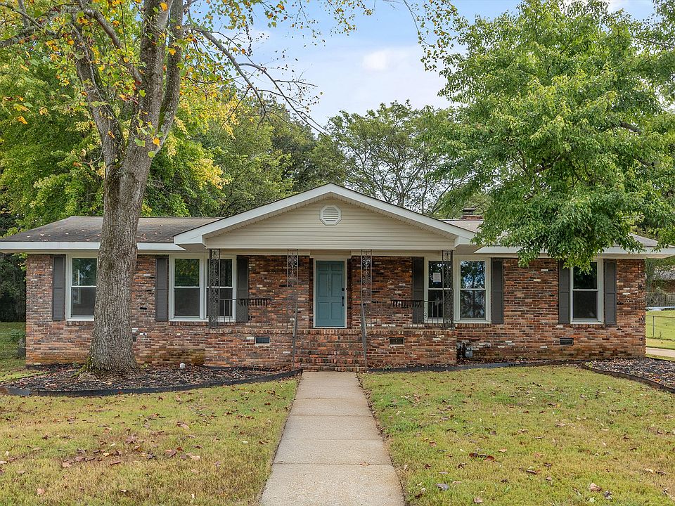 1st image of 329 Pawnee Trl SE