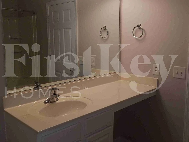 136 Rockbridge Ct — Photo 15