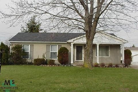 1st image of 2680 N Calais Dr