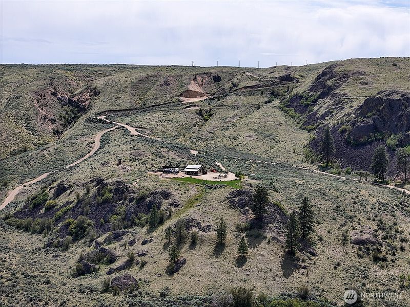 3rd image of 0 Fielder Road
