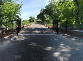 131 Willow Creek Estates Drive, Southbury, CT 06488