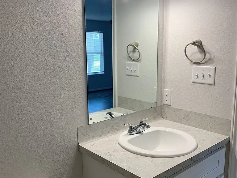 7801 Angus St — Photo 16