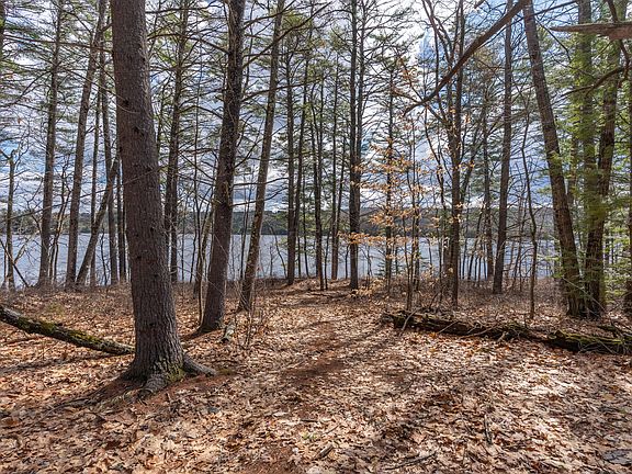 3rd image of 255 Raymond Hill Road