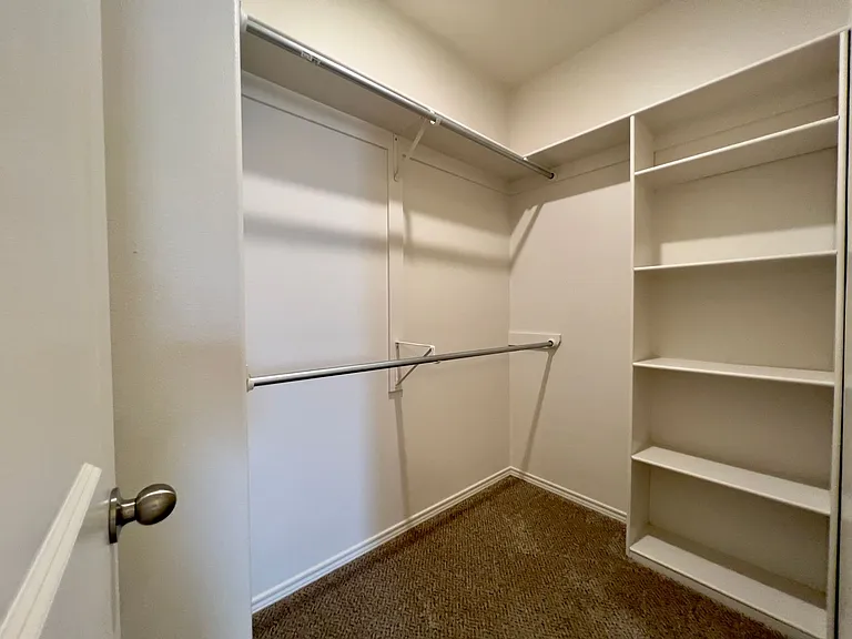 5508 Lehigh St — Photo 12