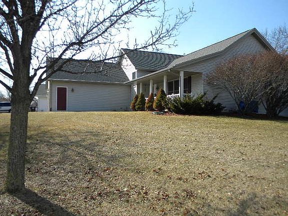 2nd image of 14 Fernridge Dr