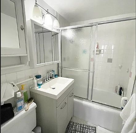5th image of 333 E 46th St APT 11A