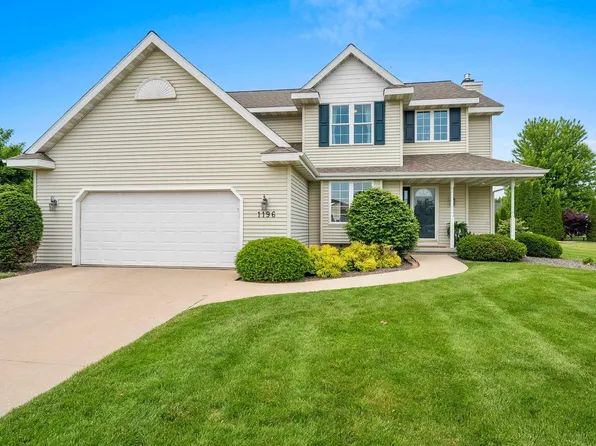 1196 Drews Dr, De Pere, WI 54115