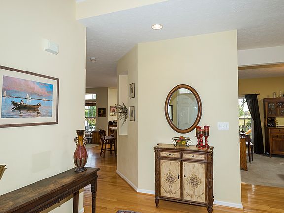 3rd image of 209 Green St