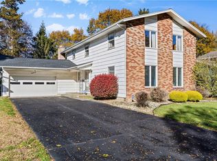 21 Gaslight Ln, Rochester, NY 14610