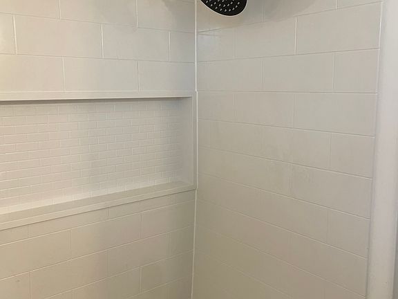 4th image of 1547 Dover Dr #1547