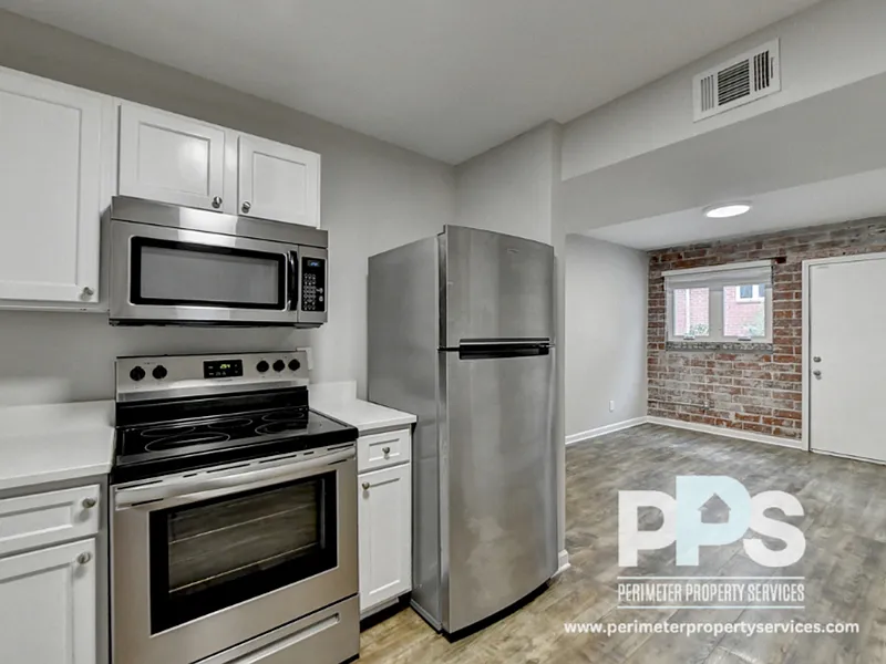 2 bed, 1.0 bath, 750 sqft, $1,525 — Photo 2