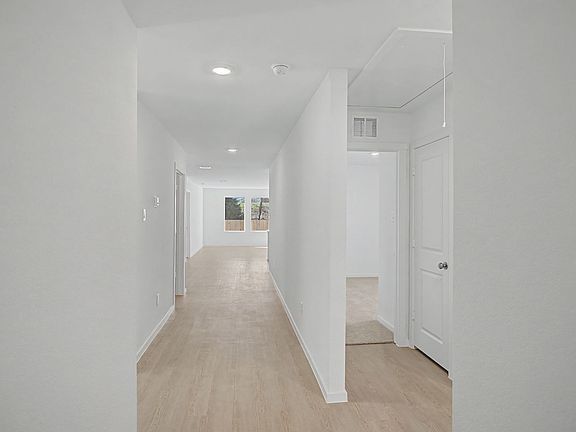 4th image of 961 Prestonwood Ln