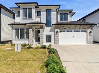 7128 204th St, Langley, BC V2Y 3S7