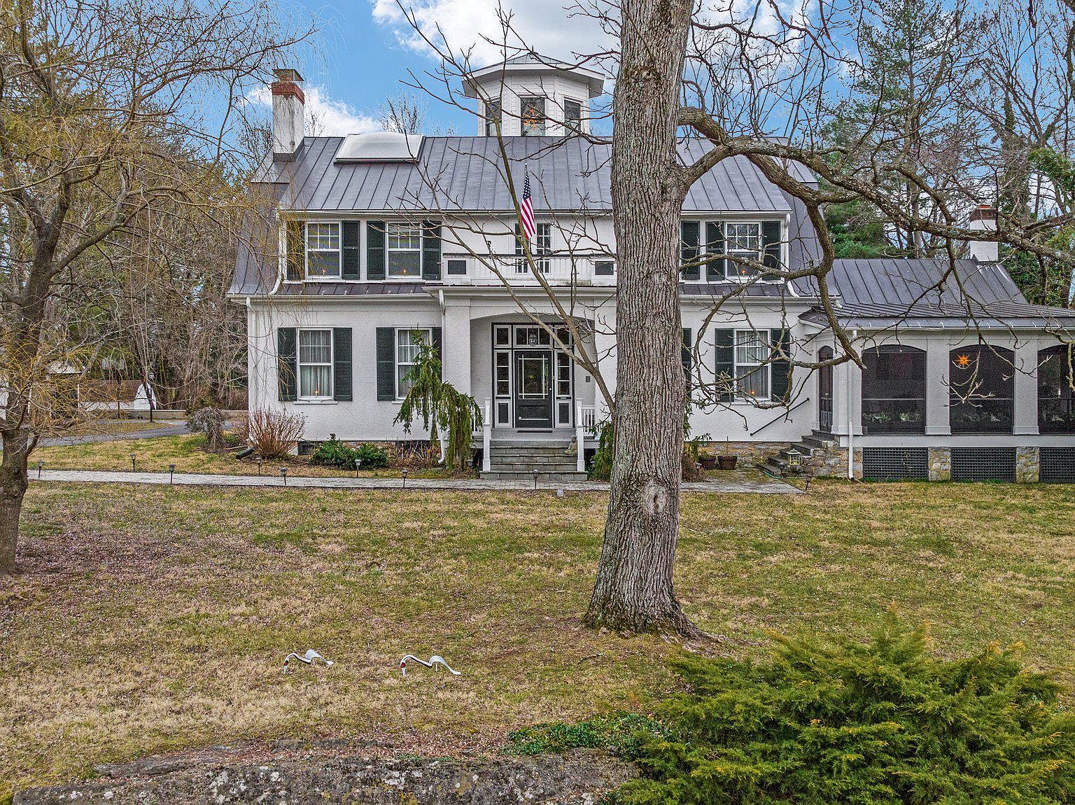 214 S Church St, Berryville, VA 22611 Zillow