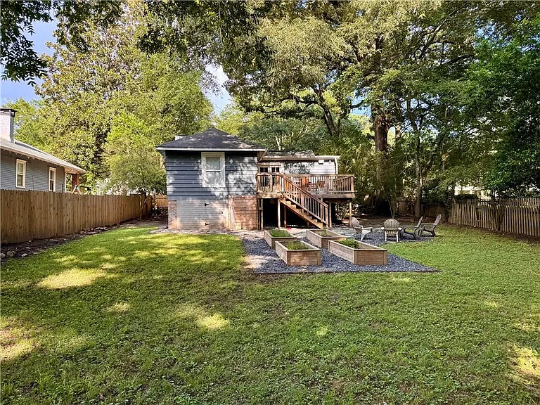 687 Brownwood Ave SE — Photo 20