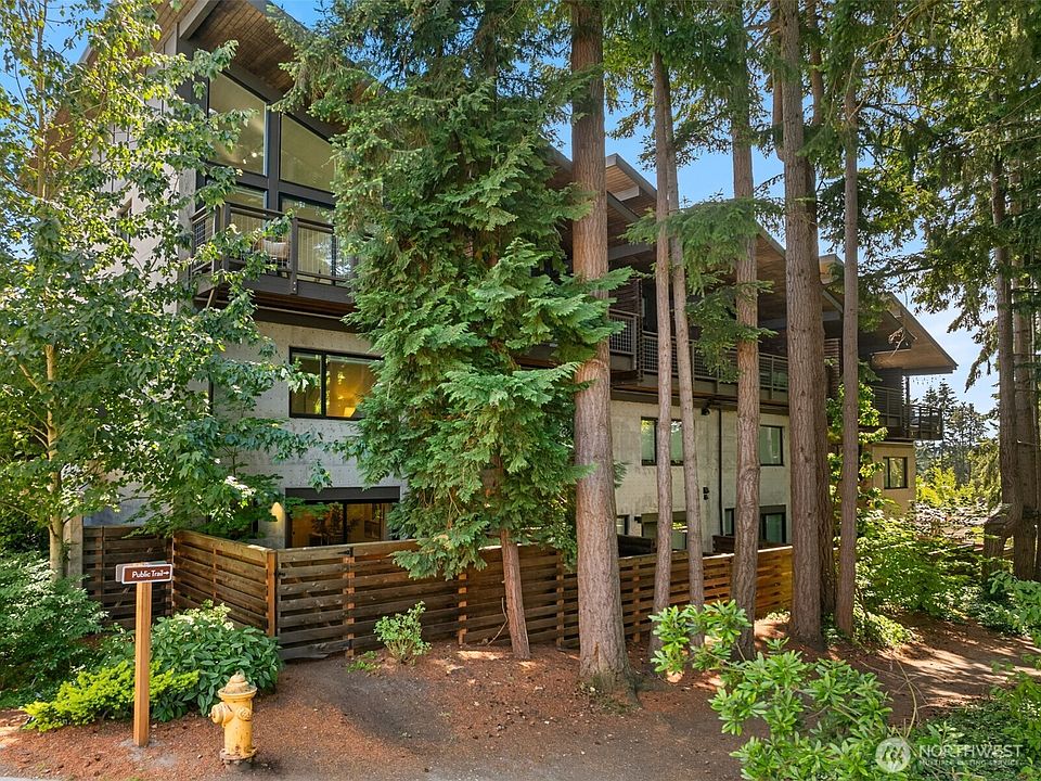 1st image of 203 Madrona Way NE #F-1