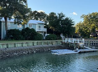2 Tabby Ln, Isle Of Palms, SC 29451