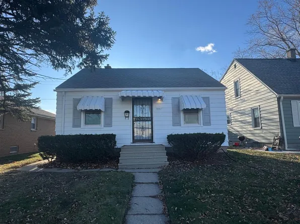 6447 West Leon TERRACE, Milwaukee, WI 53218