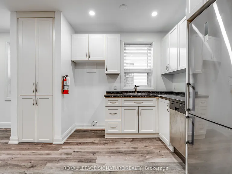 421 Danforth Ave #2 — Photo 13