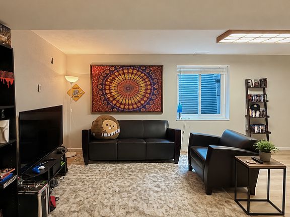 4th image of 1545 Lodge Ln
