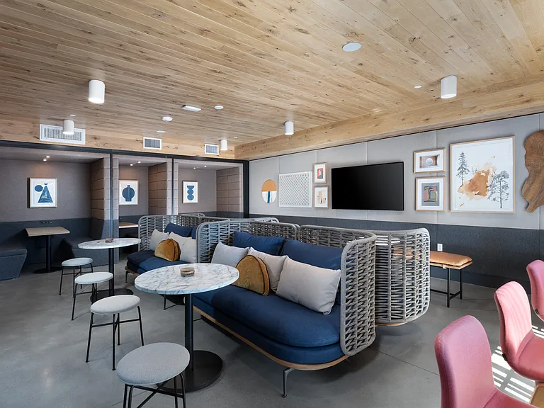 Wifi Lounge at Star Harbor Apartments & Townhomes in Alameda, CA.
