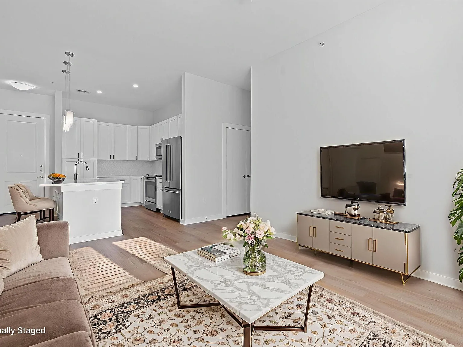 2 bed, 2.0 bath, 1019 sqft, $3,100 — Photo 2