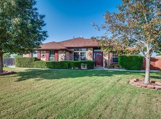 701 Meadow Ridge Ave, Venus, TX 76084