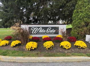 10 White Gate Dr APT A, Wappingers Falls, NY 12590