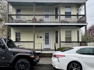 26 Roma St #1F, Bristol, RI 02809